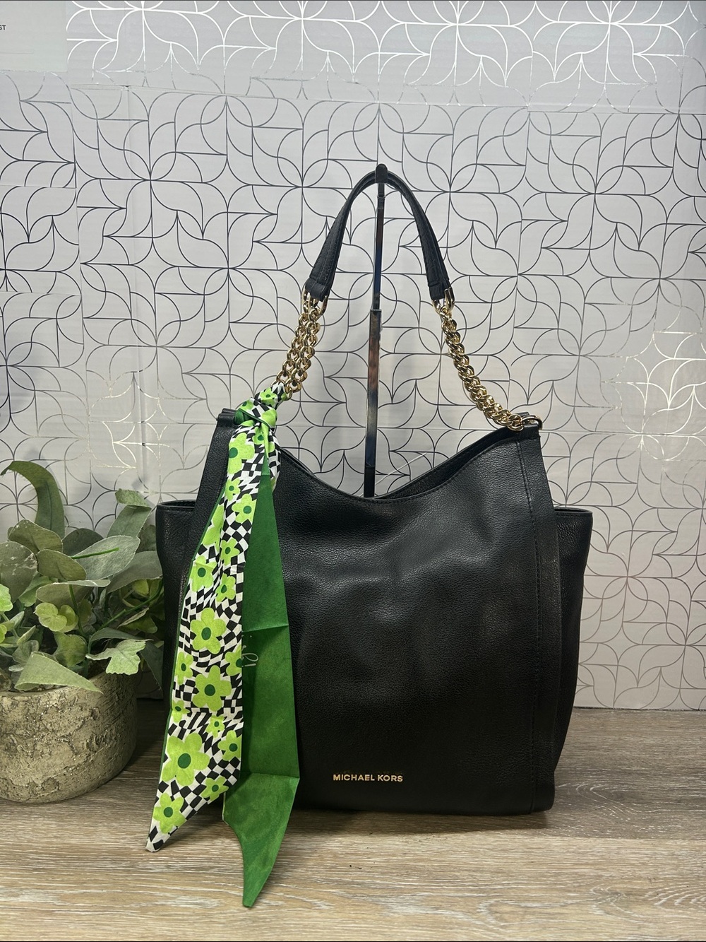 7270 Michael Kors black shoulder bag 267937270